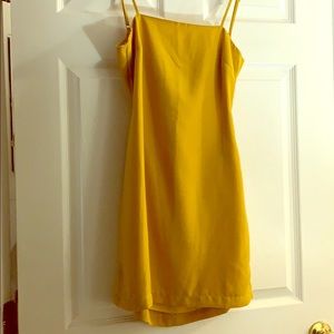 Mustard yellow back tie dress!